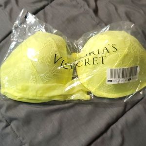Victoria's Secret Bright Green 38D Bra